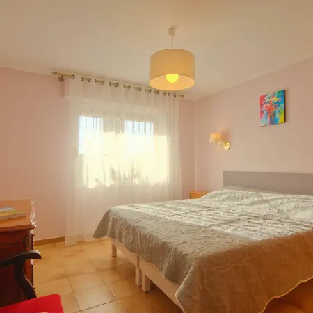 Mimosas Villa *